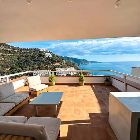 Thegoldsand Cala Salions Тоса-де-Мар